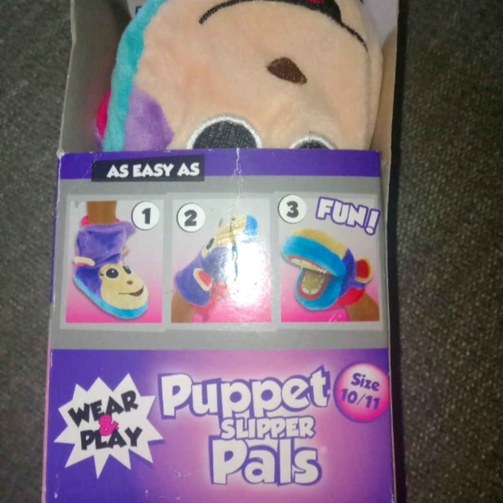 New Size 10/11 Toddler Puppet Slipper Pals